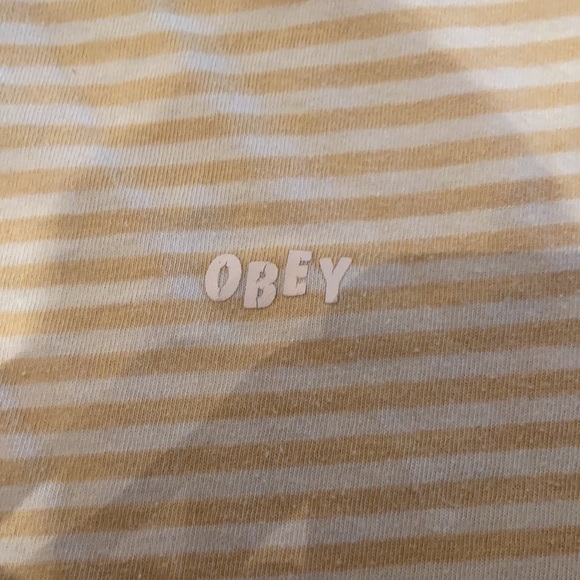 Obey T-Shirt - Picture 2 of 3